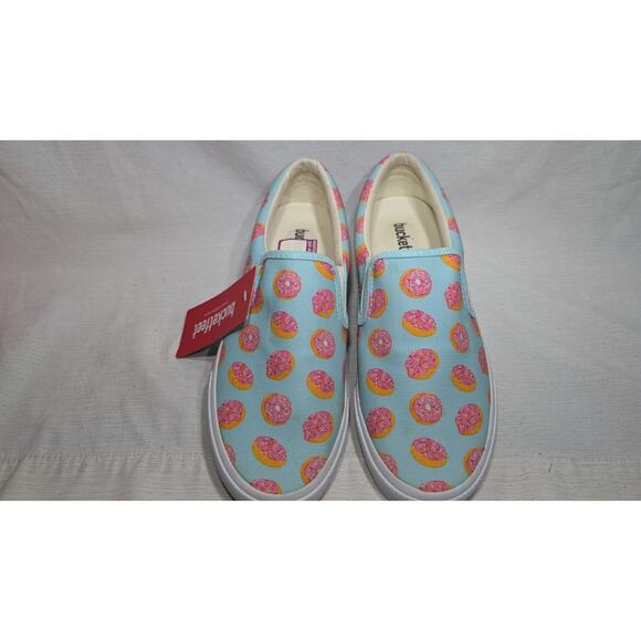 Bucketfeet Womens Mint Low Top Canvas Slip On Shoes Sz 8.5 Doughnuts Colorful - Picture 2 of 7